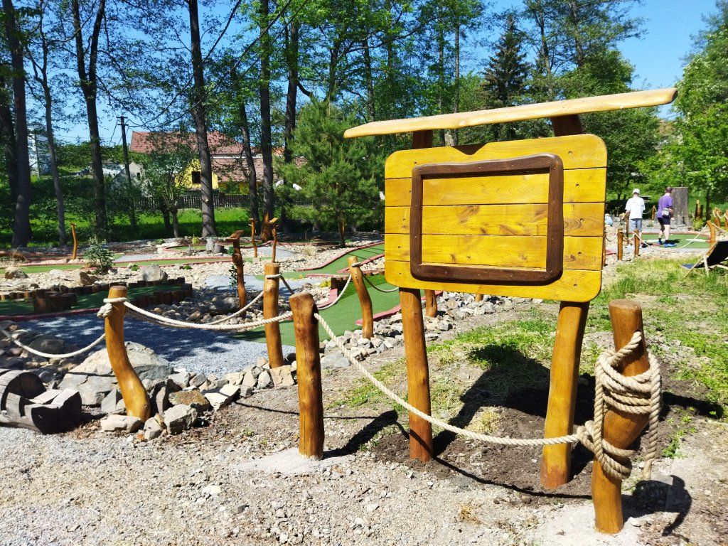 Akátová infocedule venkovní