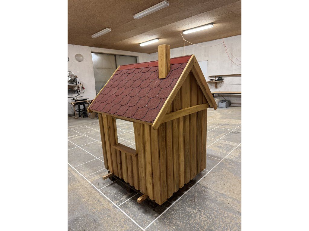 Akátový domeček děti použití zahrada