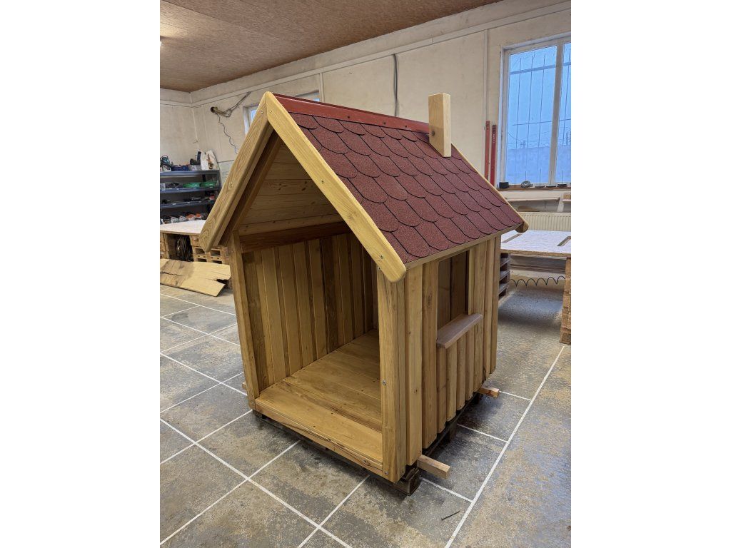 Detail konstrukce dětského domečku akát