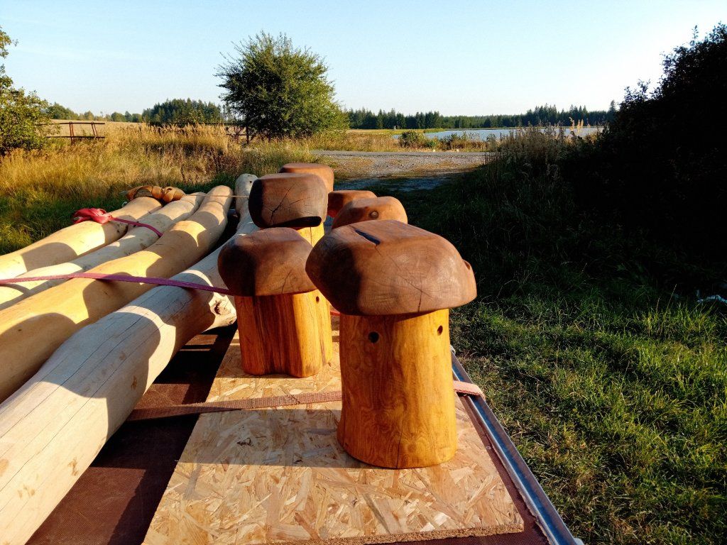 Akátový špalek použití zahrada ohniště