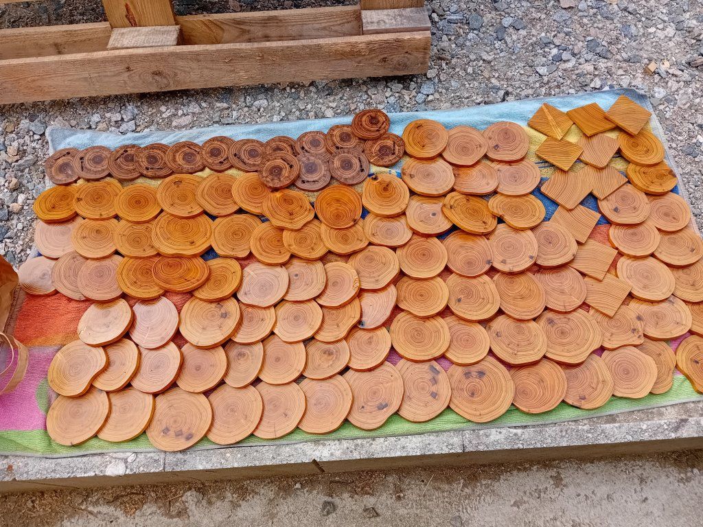 Akátový podtácek použití