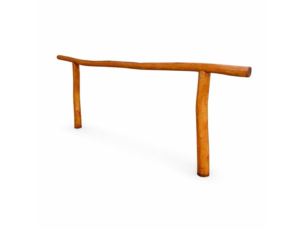 Konstrukce akátového stojanu na kola