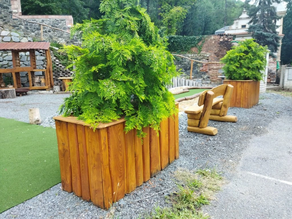 Akátový vyvýšený záhon zahradní