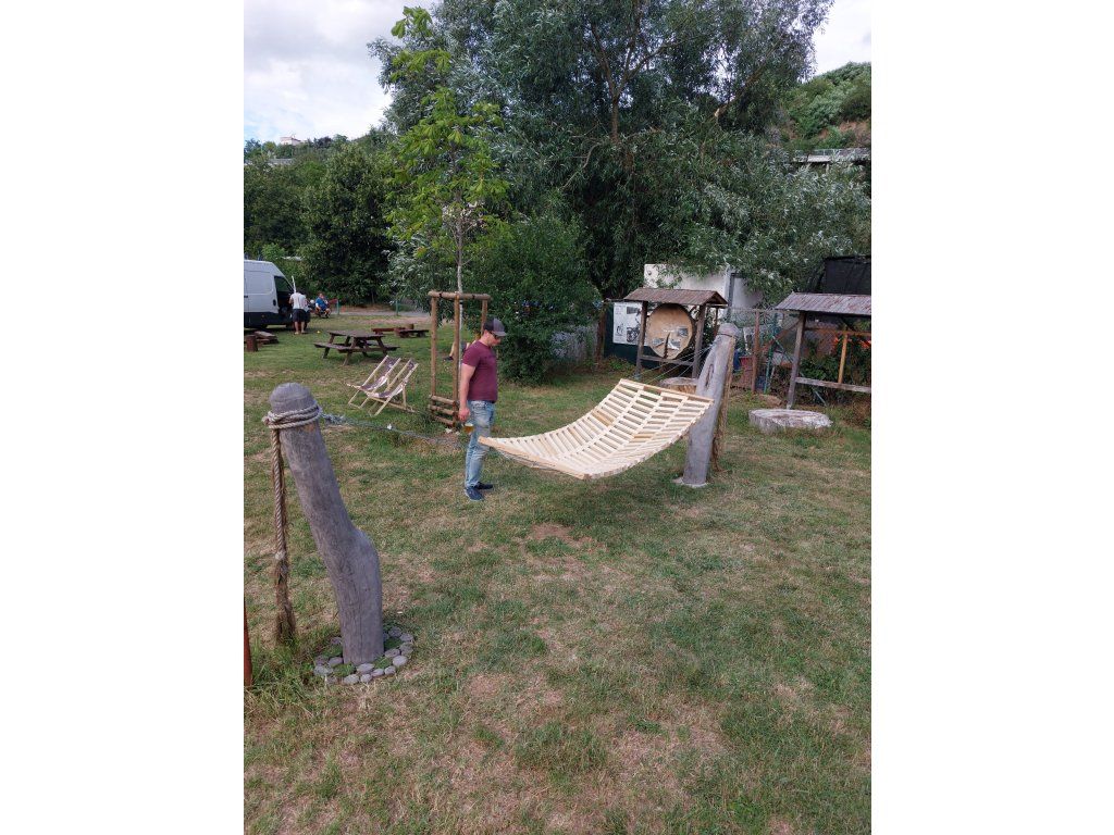 Dřevěná hamaka použití zahrada pergola