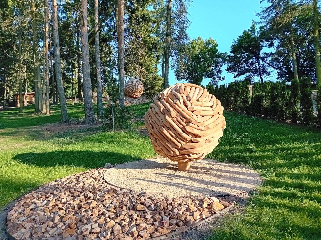 Dřevěná koule použití zahrada