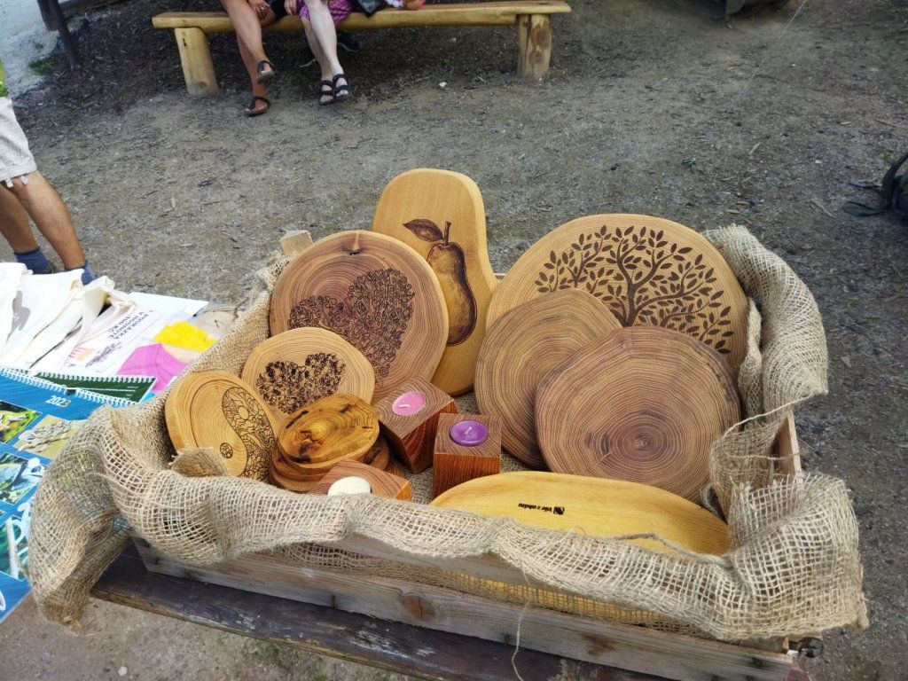 Použití akátového prkénka kuchyně