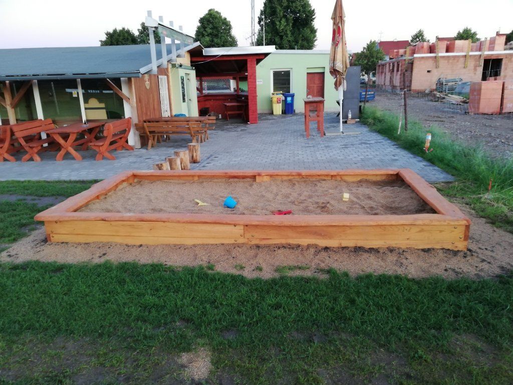 Akátové pískoviště park použití děti