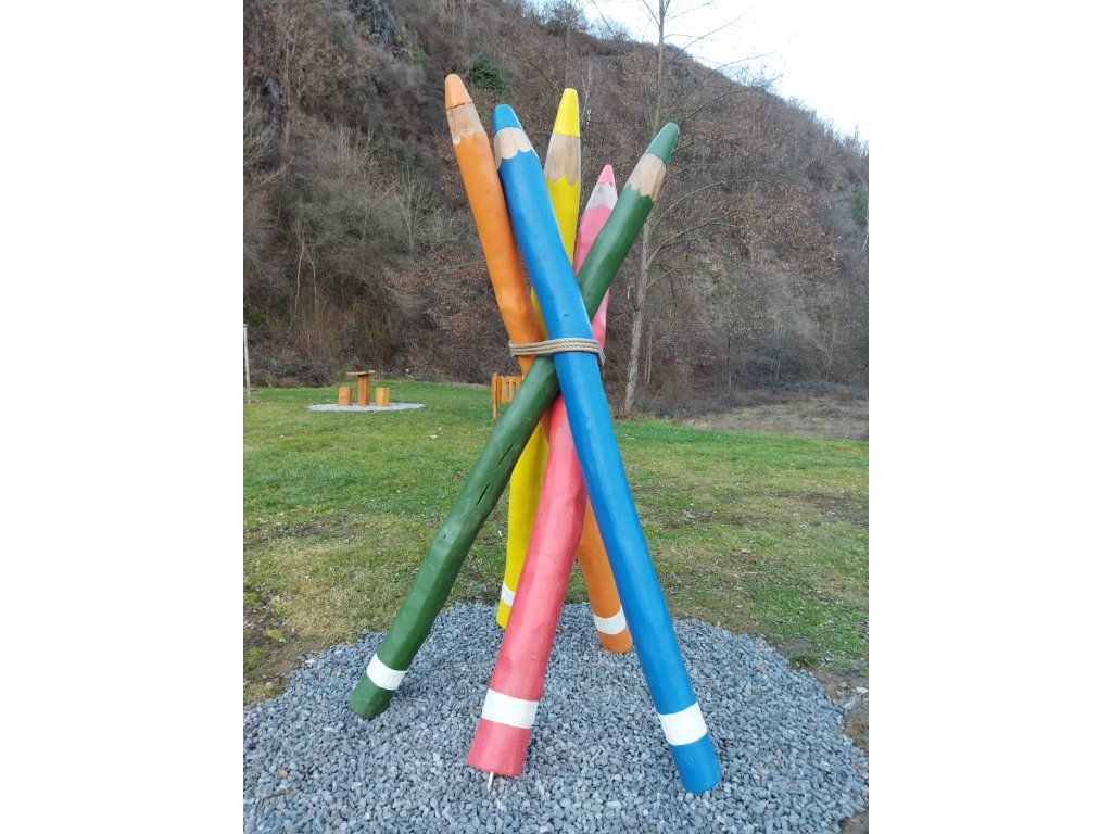 Prolézačka pastelky použití zahrada děti