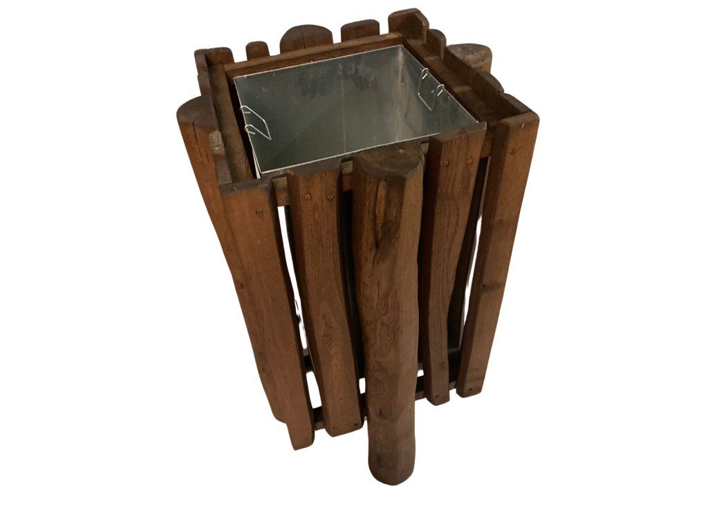 Detail konstrukce akátového koše