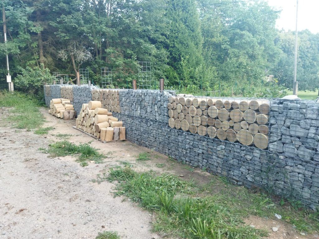 Gabion dřevo použití zahrada