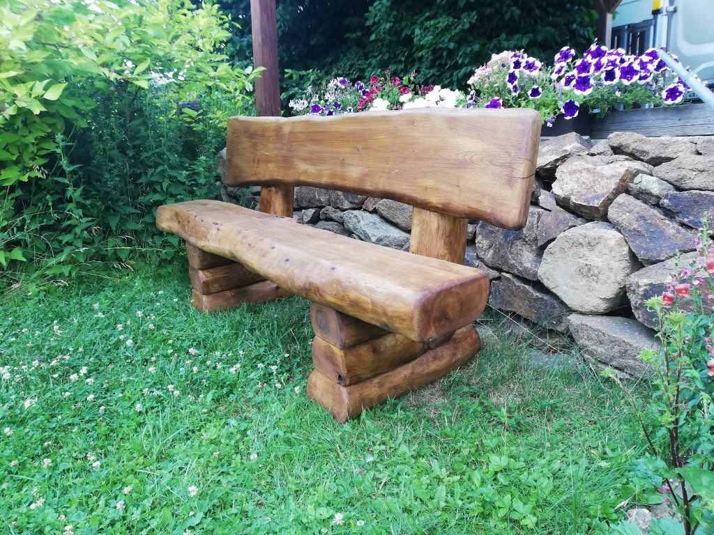 Akátová srubová lavice masiv