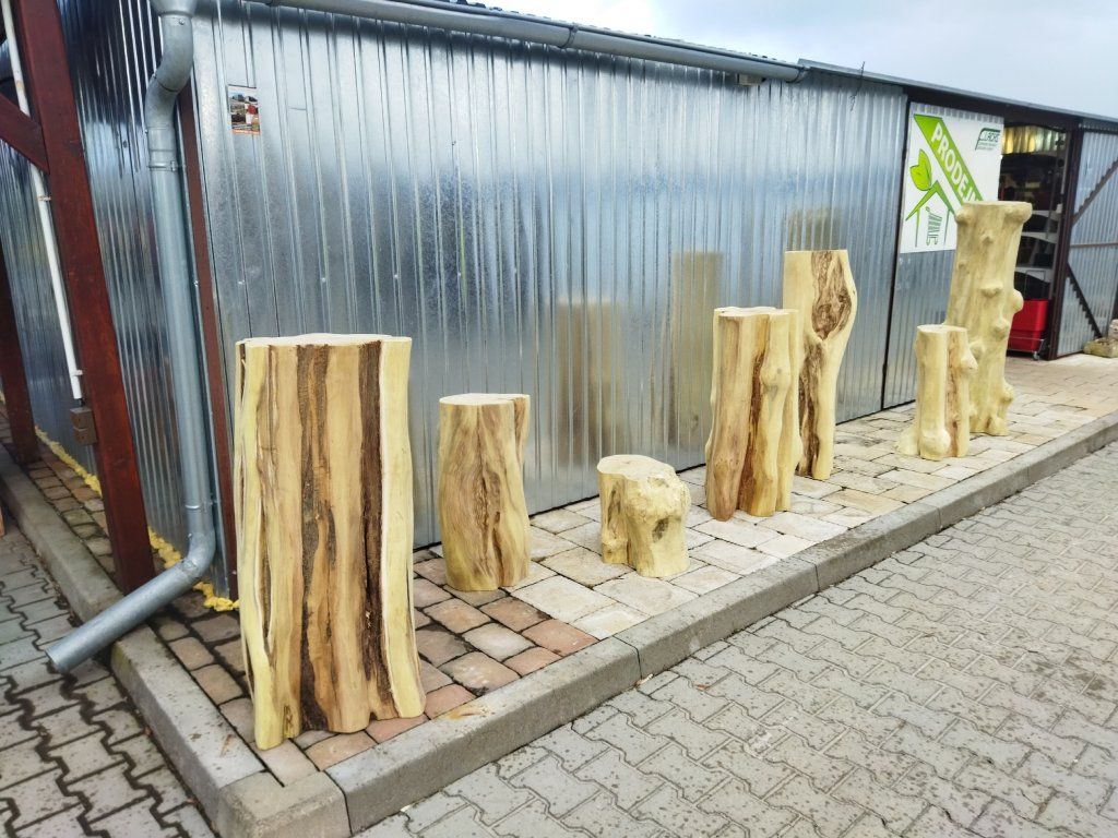 Detail akátového špalku