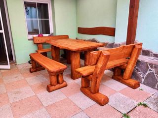 Zahrdní set je jeden z nejoblíbenějších výrobků u našich zákazníků. Můžete si vybrat délku, šířku a tloušťku stolové...